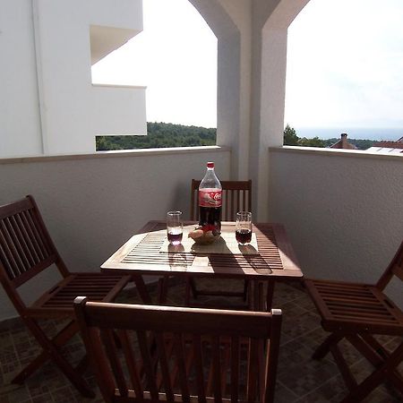 Apartments Croatia Brac Supetar Exterior photo