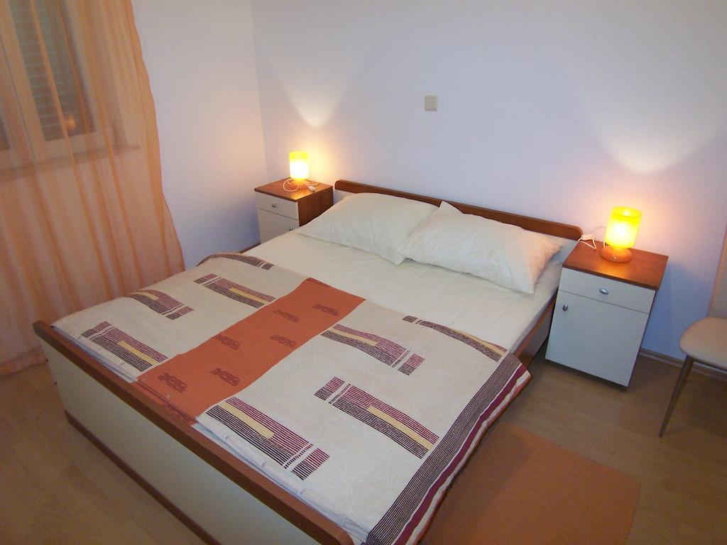 Apartments Croatia Brac Supetar Exterior photo
